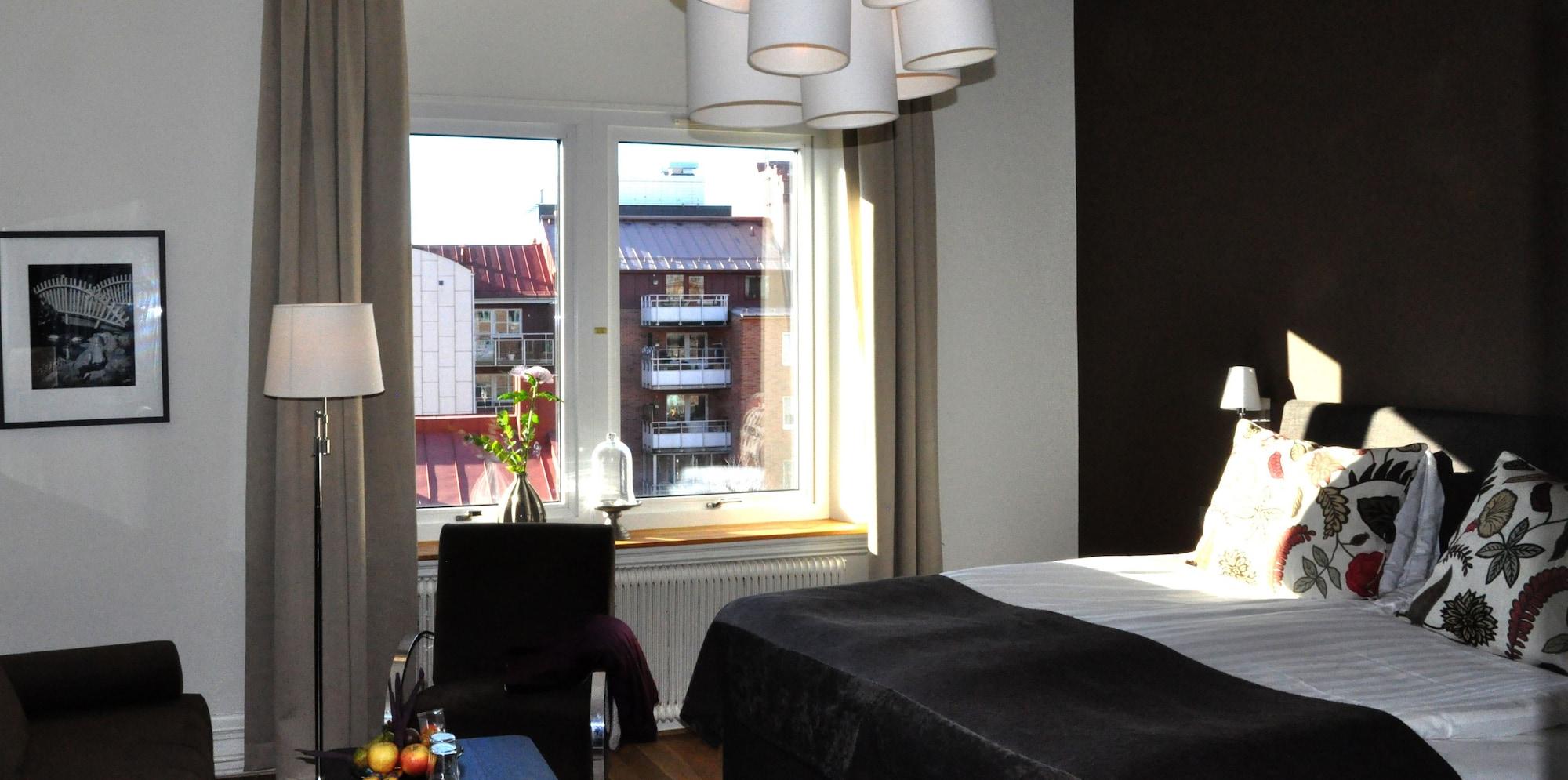 Home Hotel Norre Park Халмщад Екстериор снимка