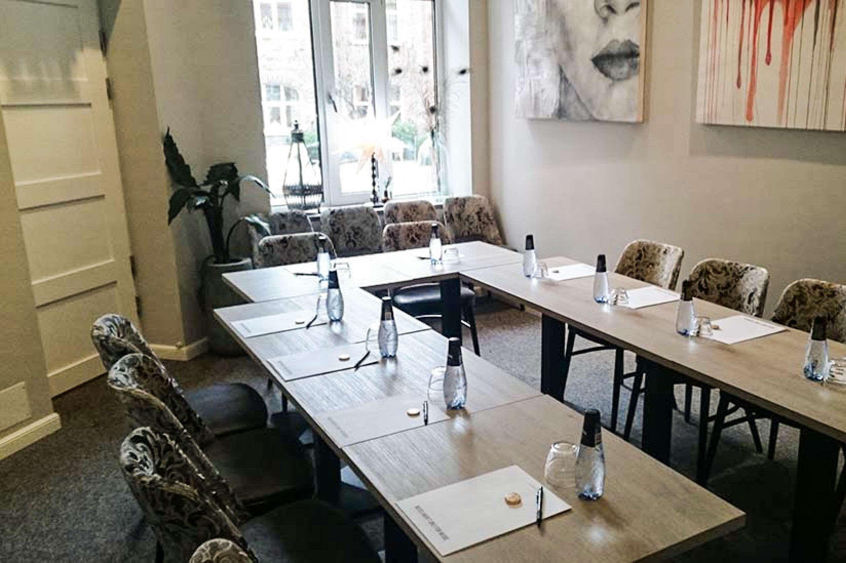 Home Hotel Norre Park Халмщад Екстериор снимка